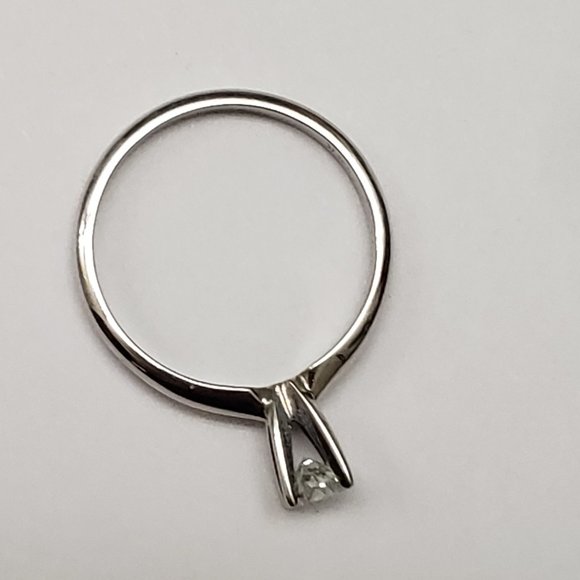 Estate Vintage 14k White Gold .25ct Diamond Engagement Ring - Picture 9 of 10